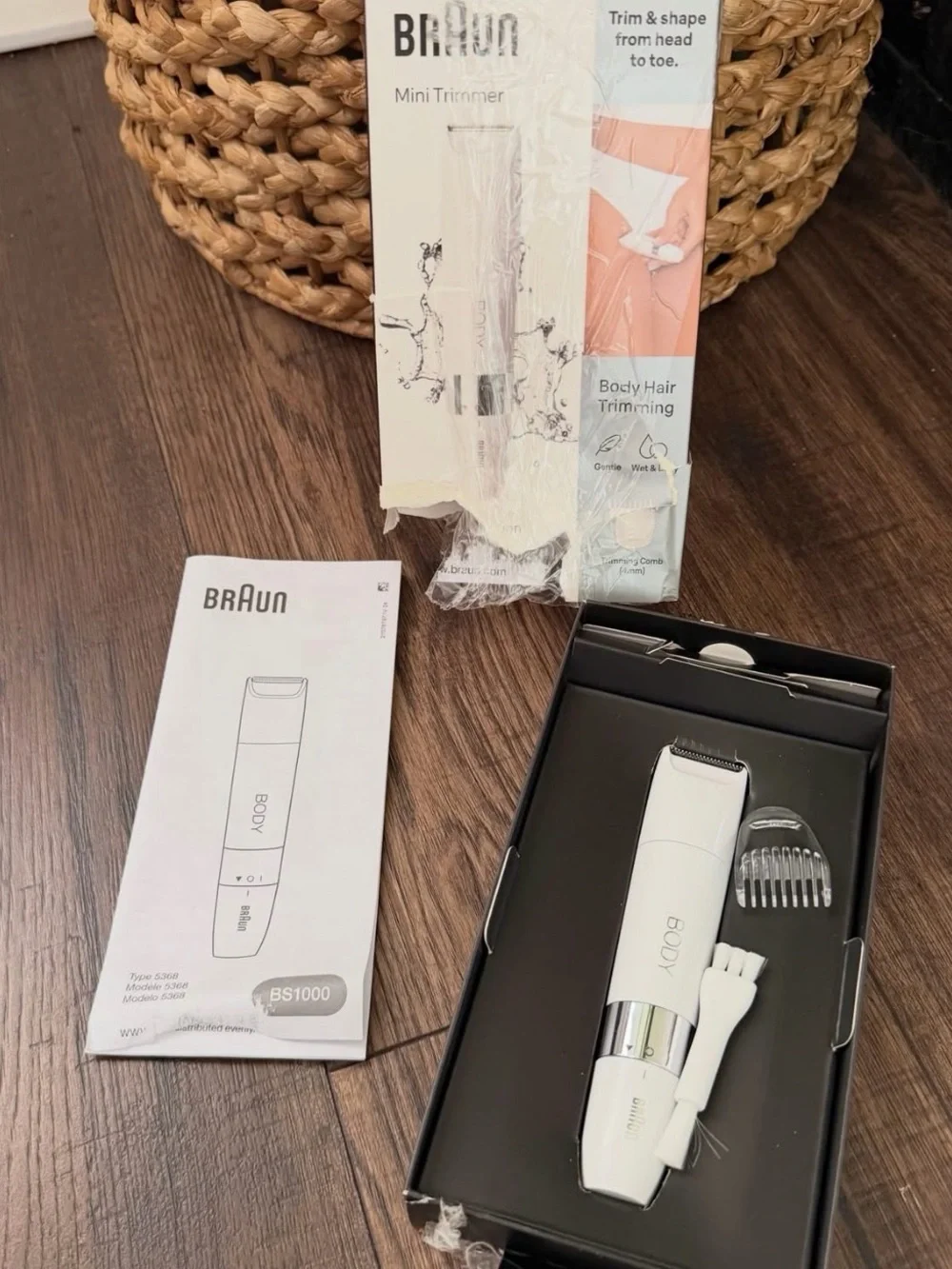 Braun Smooth Skin Women's Mini Hair Trimmer - BS1000 Store Counter Display New